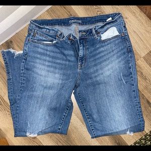 Maurice’s cropped jeans. Sz 14